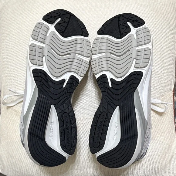 New Balance FuelCell 990v6 Lace in Gray and White (Boys Size 6.5 US, 39 EU) - Picture 3 of 11